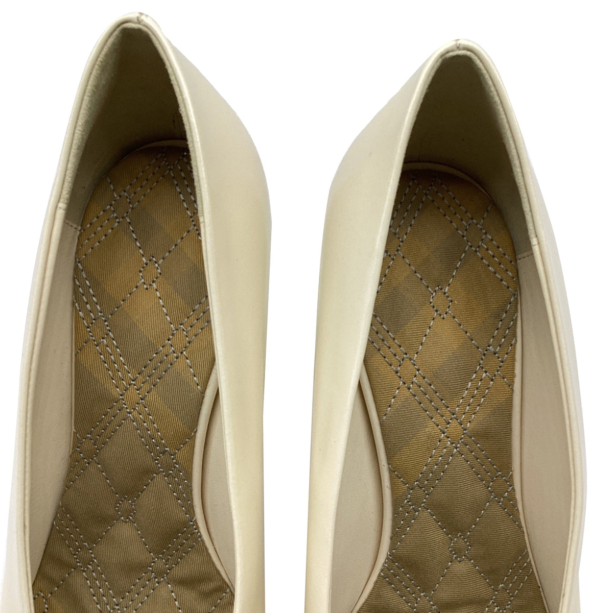 Women's Burberry Round-Toe Pumps in Ivory Leather