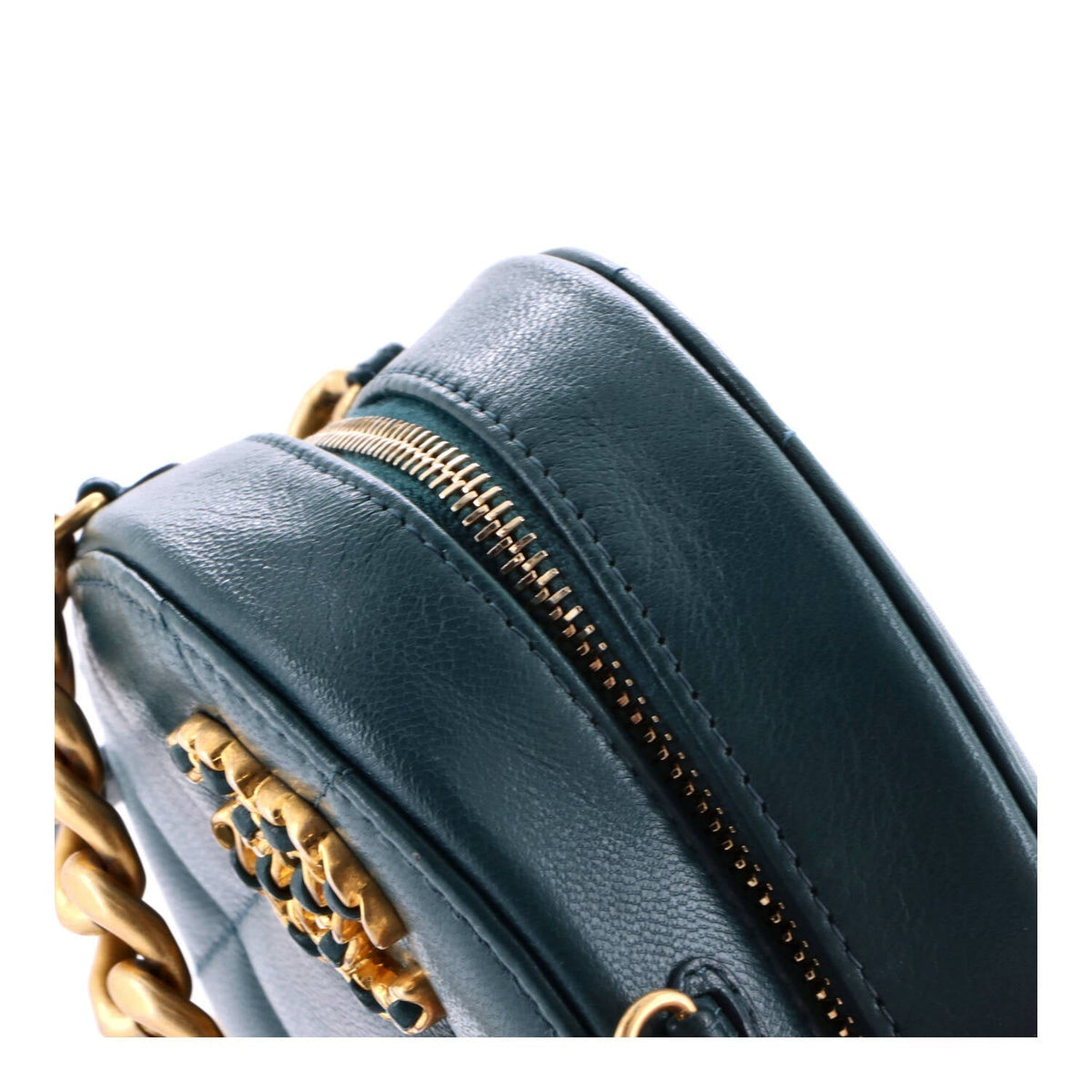 19 Round Clutch with Chain Quilted Leather