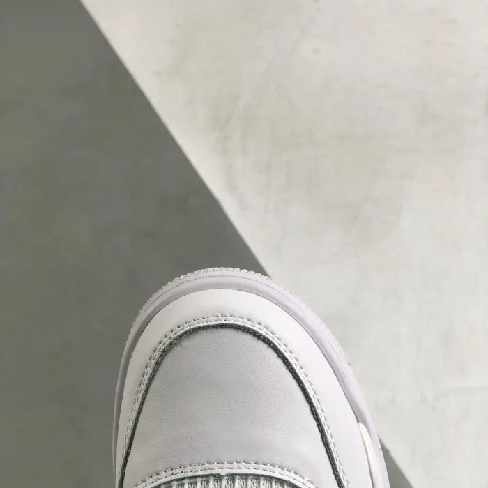 N - SNEAKERS