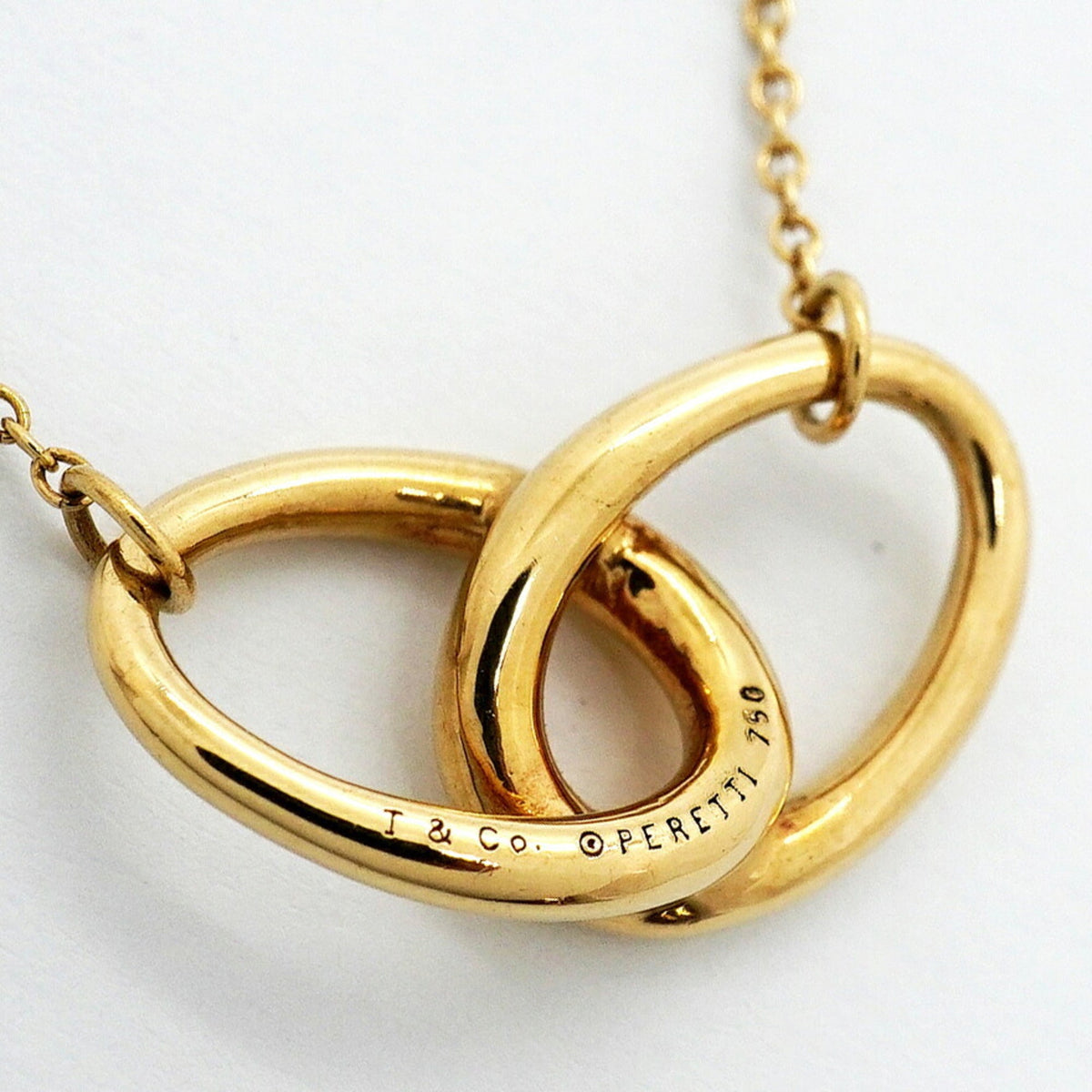 Double Loop Pendant Necklace 18K Yellow Gold
